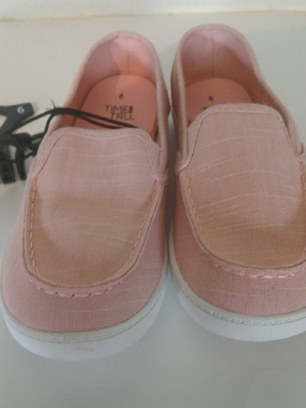 Women's 6 Blush Pink Slip-On Canvas Flats